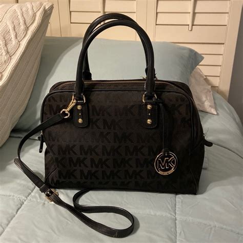 Michael kors doctors bag + FREE SHIPPING .